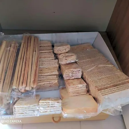 Lo Smeraldo גרוטליה