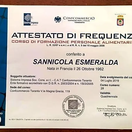 לינה וארוחת בוקר Lo Smeraldo